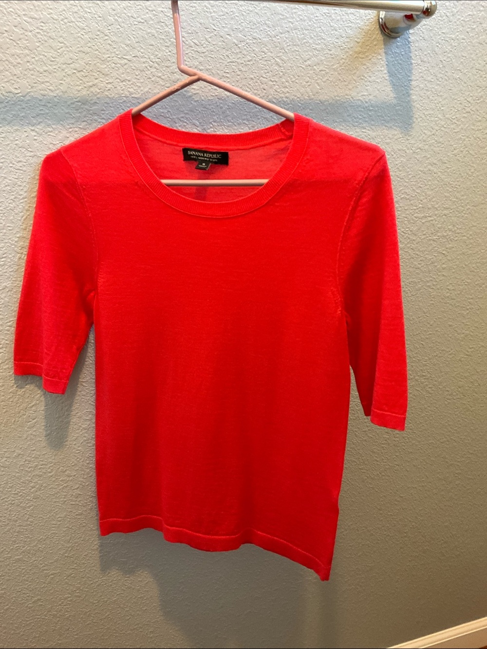 Banana Republic Merino Wool elbow sleeve Crewneck Top